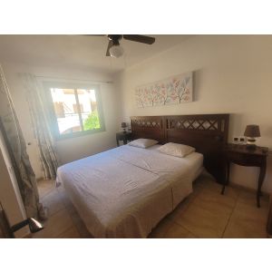 Sunny beach-front  house 