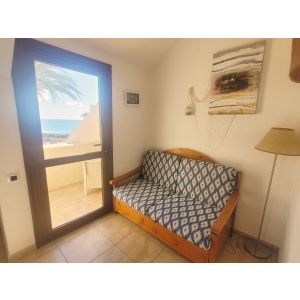 Sunny beach-front  house 