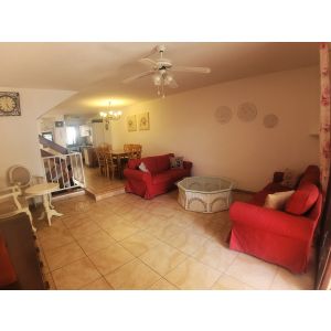 Sunny beach-front  house 
