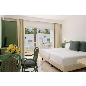 Aparthotel Esquinzo Y Monte Del Mar